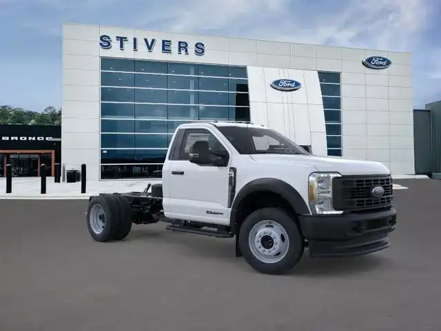 2026 Ford F-450 XL 4x4 Regular Cab 145-In DRW's photo