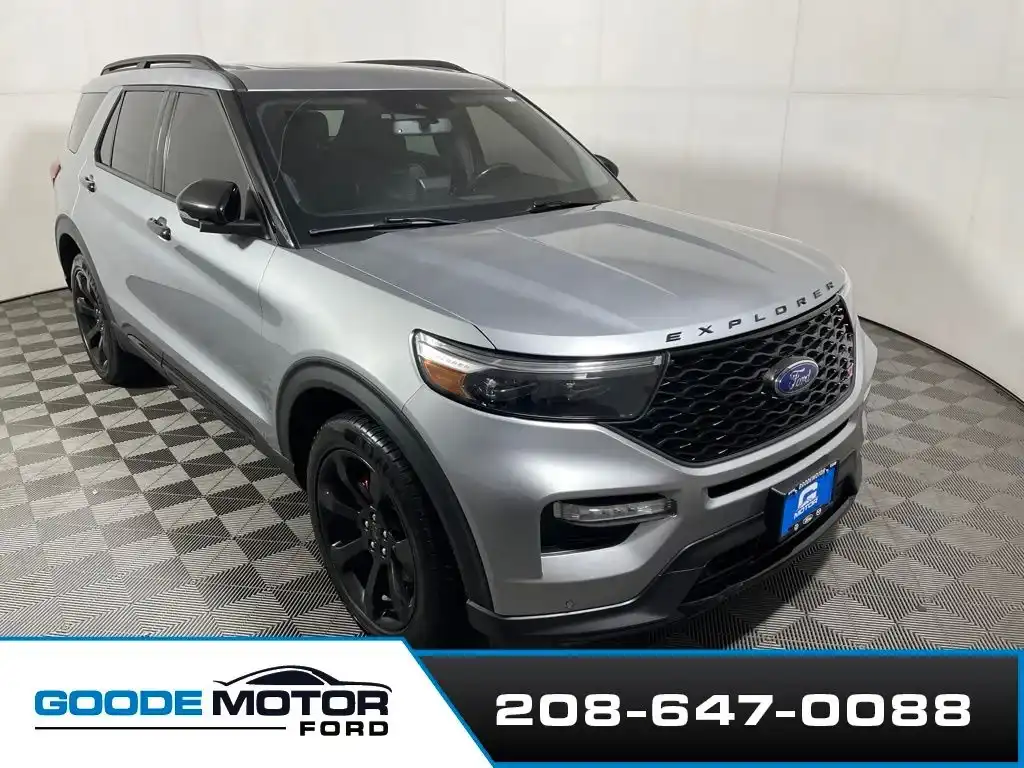 2023 Ford Explorer ST 4WD's photo