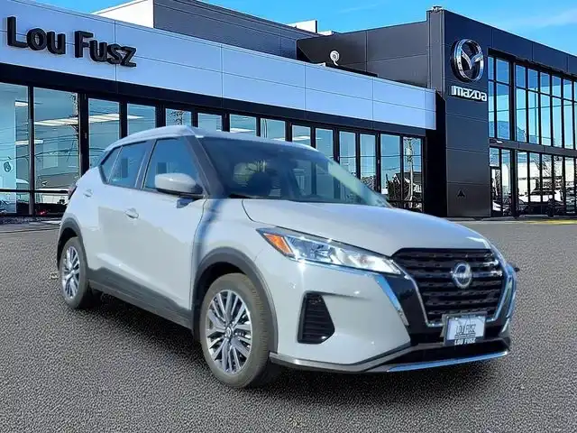 2024 Nissan Kicks 1.6 SV's photo