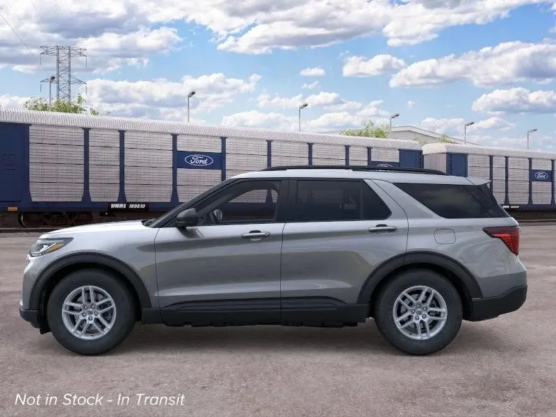 2026 Ford Explorer undefined photo 4