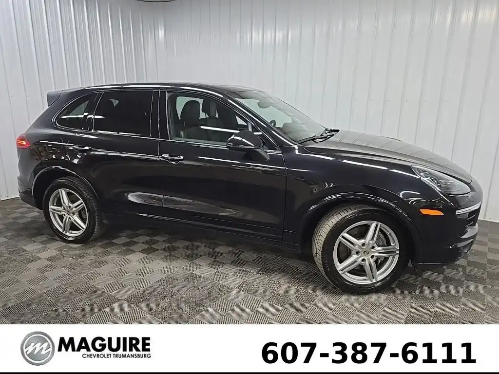2017 Porsche Cayenne Base's photo
