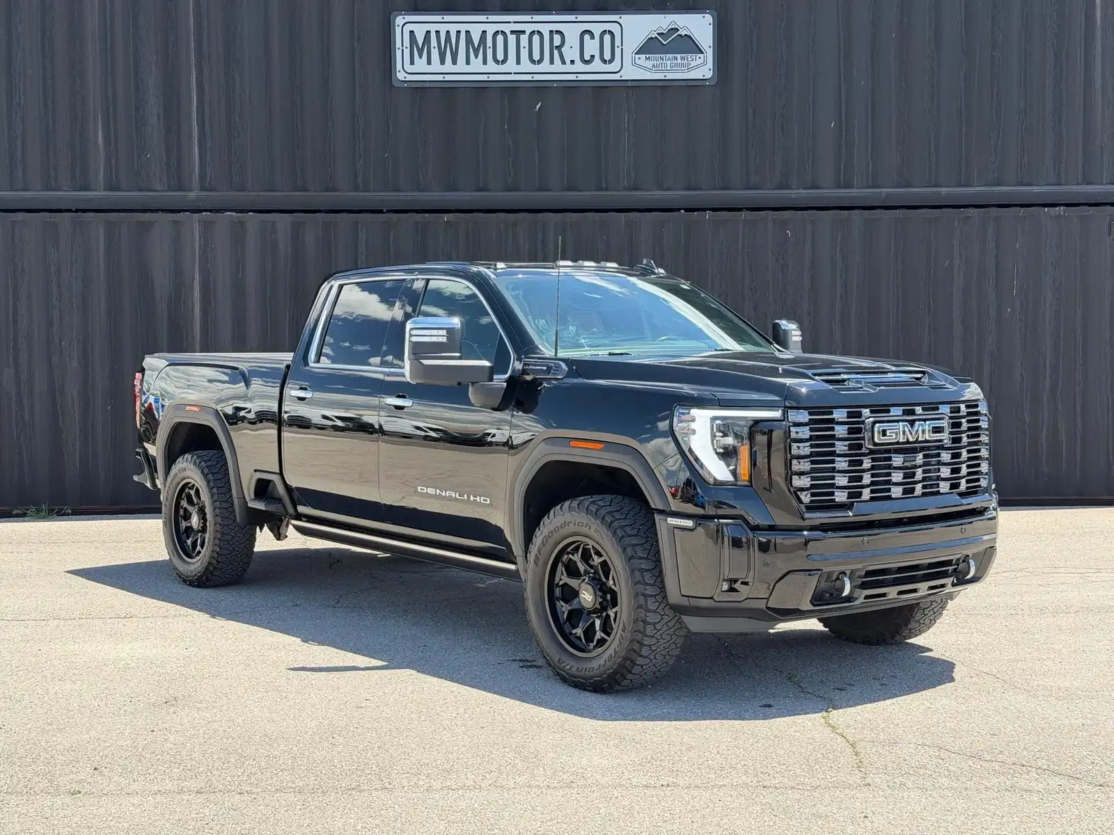 2025 GMC Sierra 4WD Crew Cab Standard Bx Denali Ultimate's photo