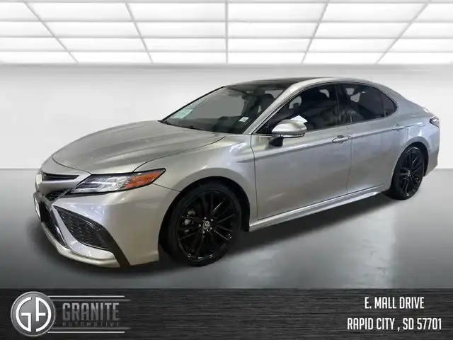 2023 Toyota Camry XSE V6's photo