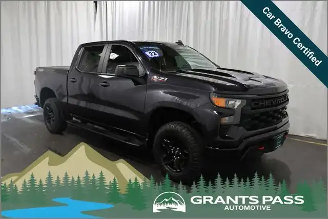 2022 Chevrolet Silverado 1500 Custom Trail Boss 4X4 Crew Cab Short Box's photo