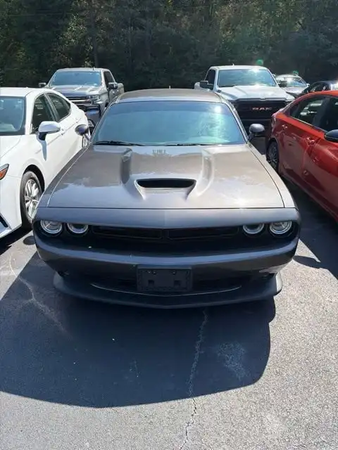 2021 Dodge Challenger GT Auto's photo