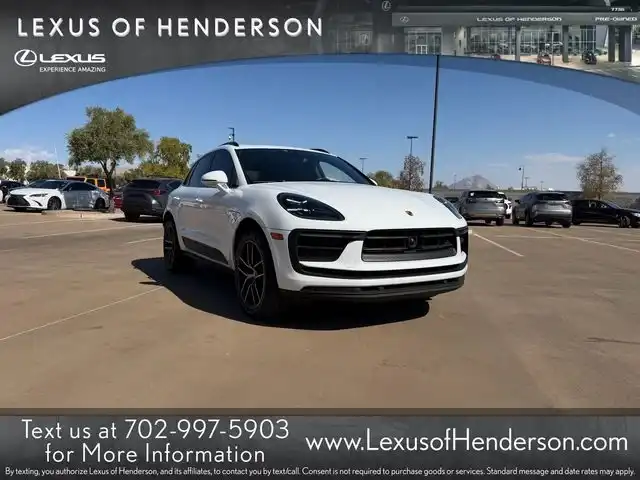 2023 Porsche Macan Base's photo