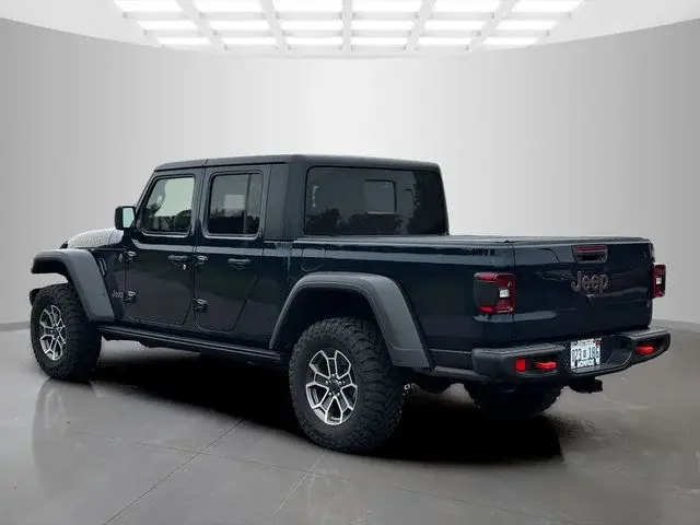2025 Jeep Gladiator Mojave Auto photo 5