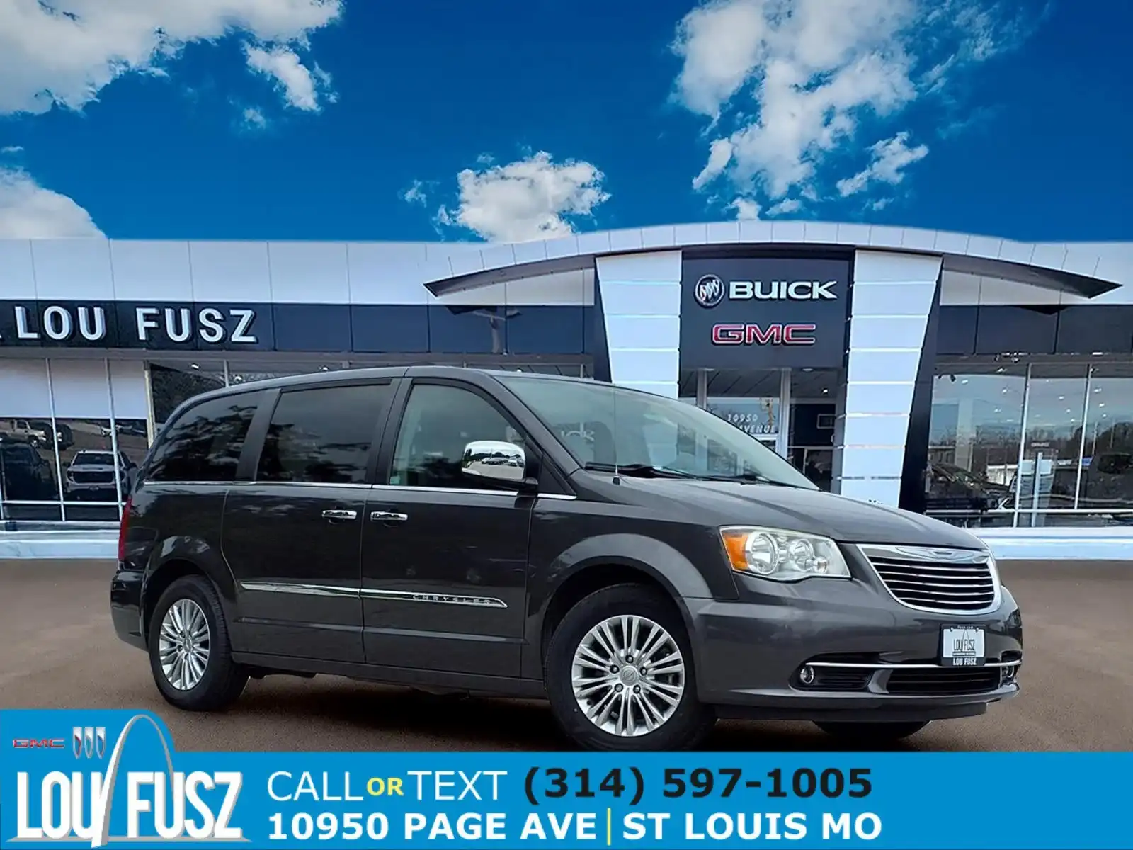 2015 Chrysler Town & Country Touring-L's photo