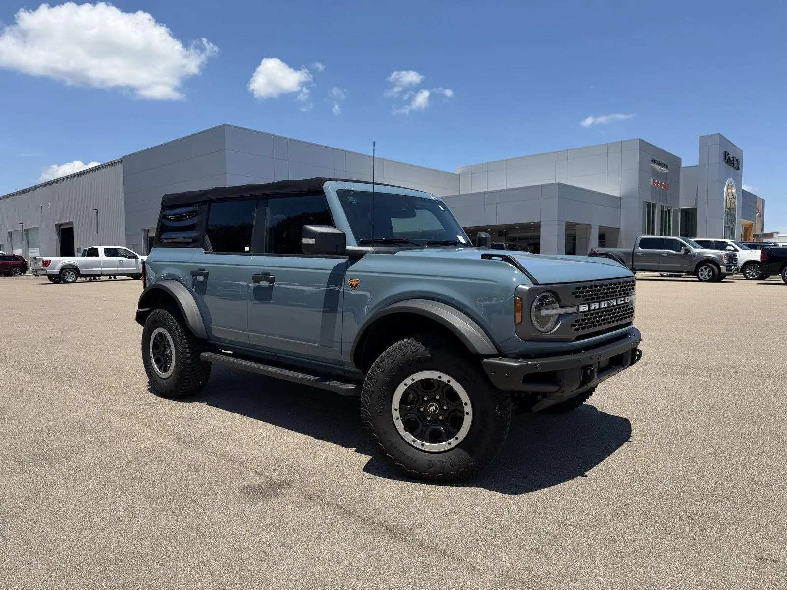 2021 Ford Bronco Badlands 4x4 photo 4