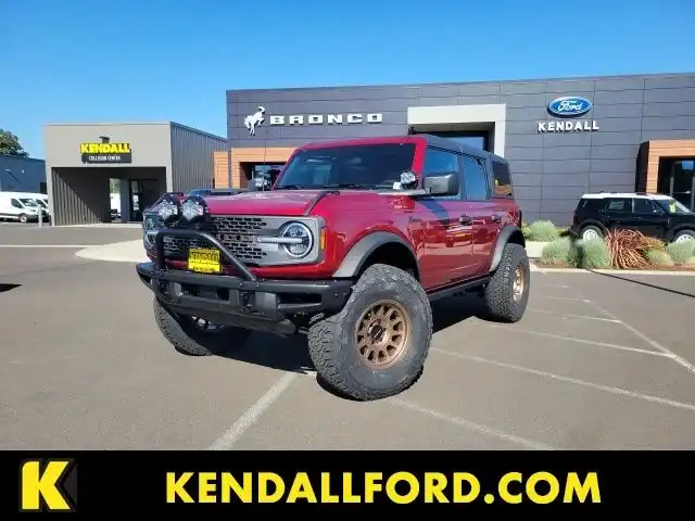 2025 Ford Bronco Badlands 4x4's photo