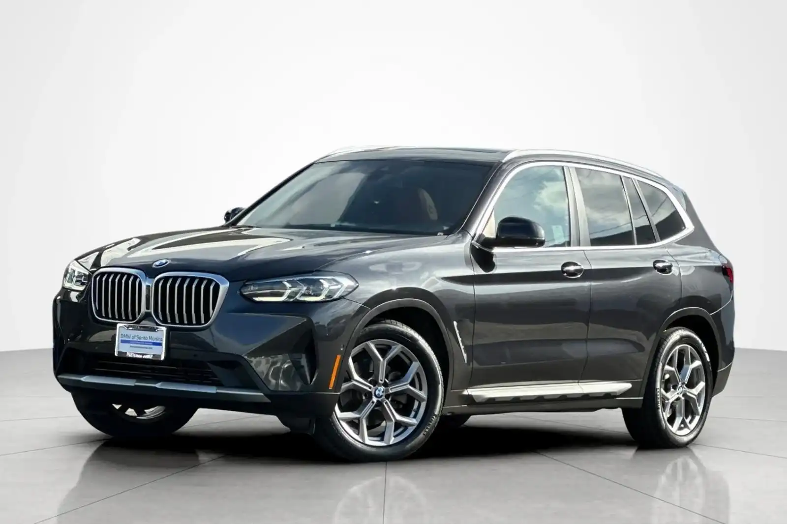 2023 BMW X3 sDrive30i's photo
