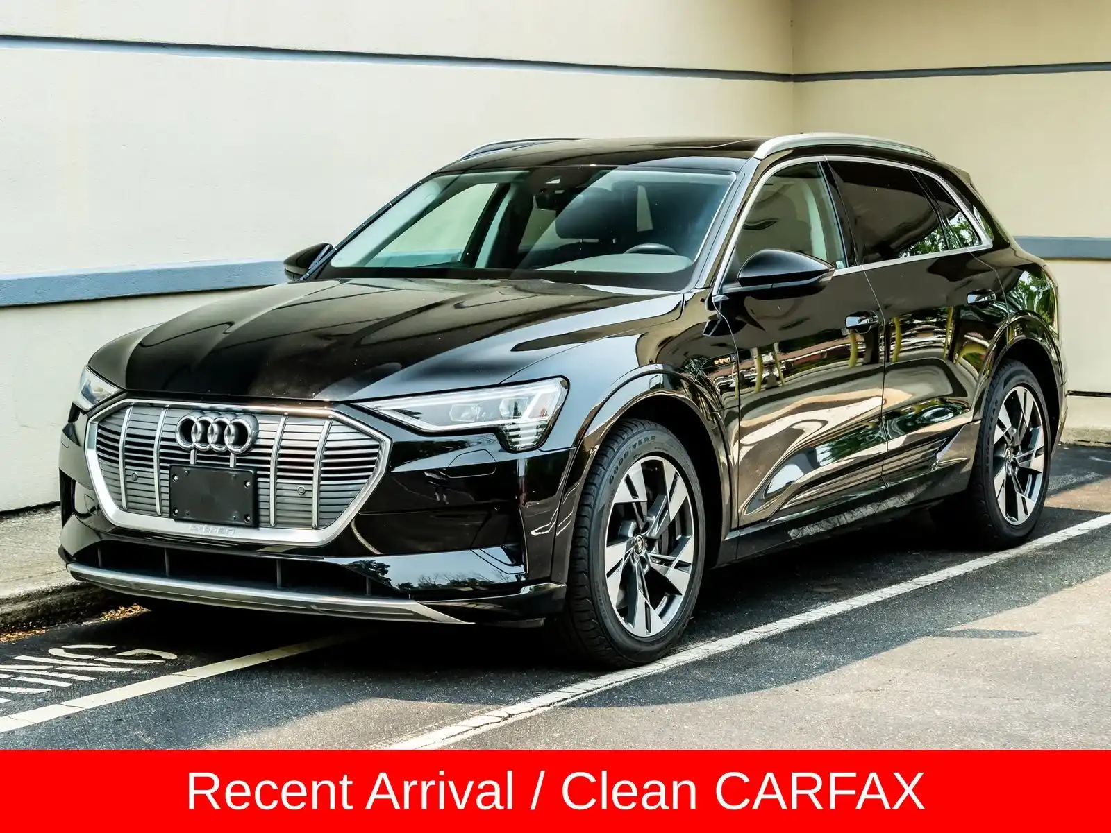 2021 Audi e-tron 95 kWh Premium quattro's photo