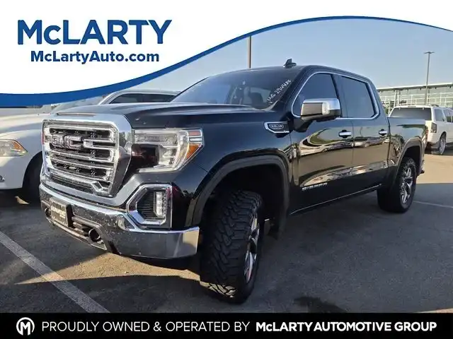 2021 GMC Sierra SLT 4WD Crew Cab Short Box's photo
