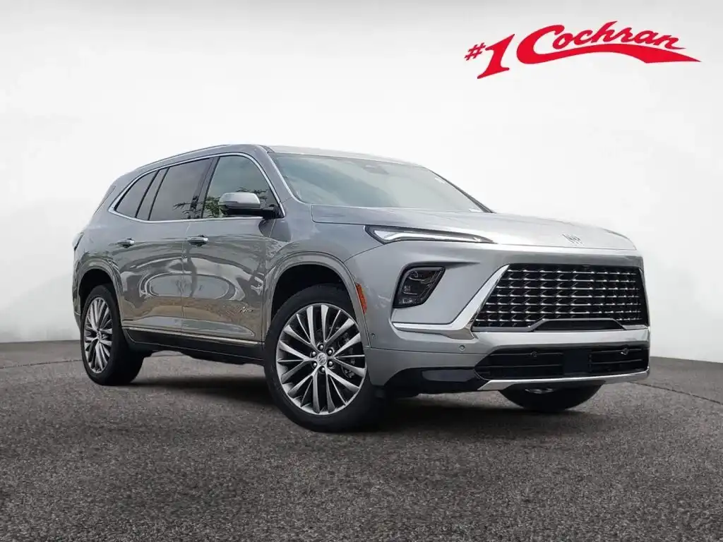 2026 Buick Enclave Avenir AWD's photo