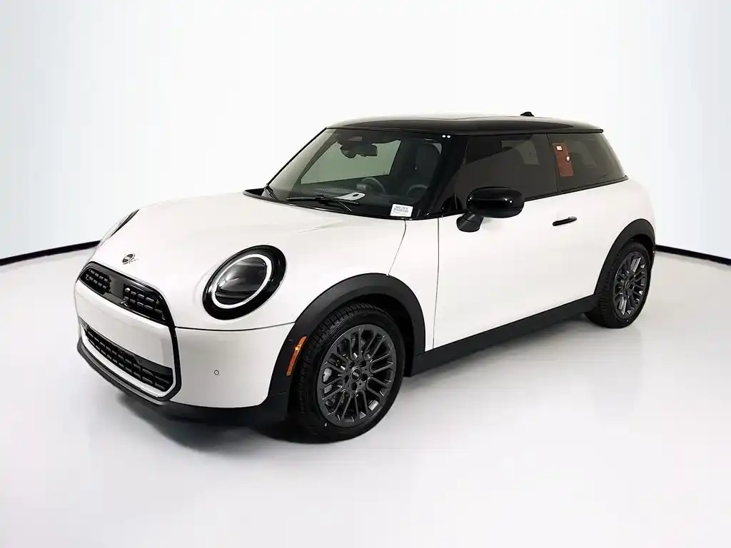 2026 MINI Hardtop's photo