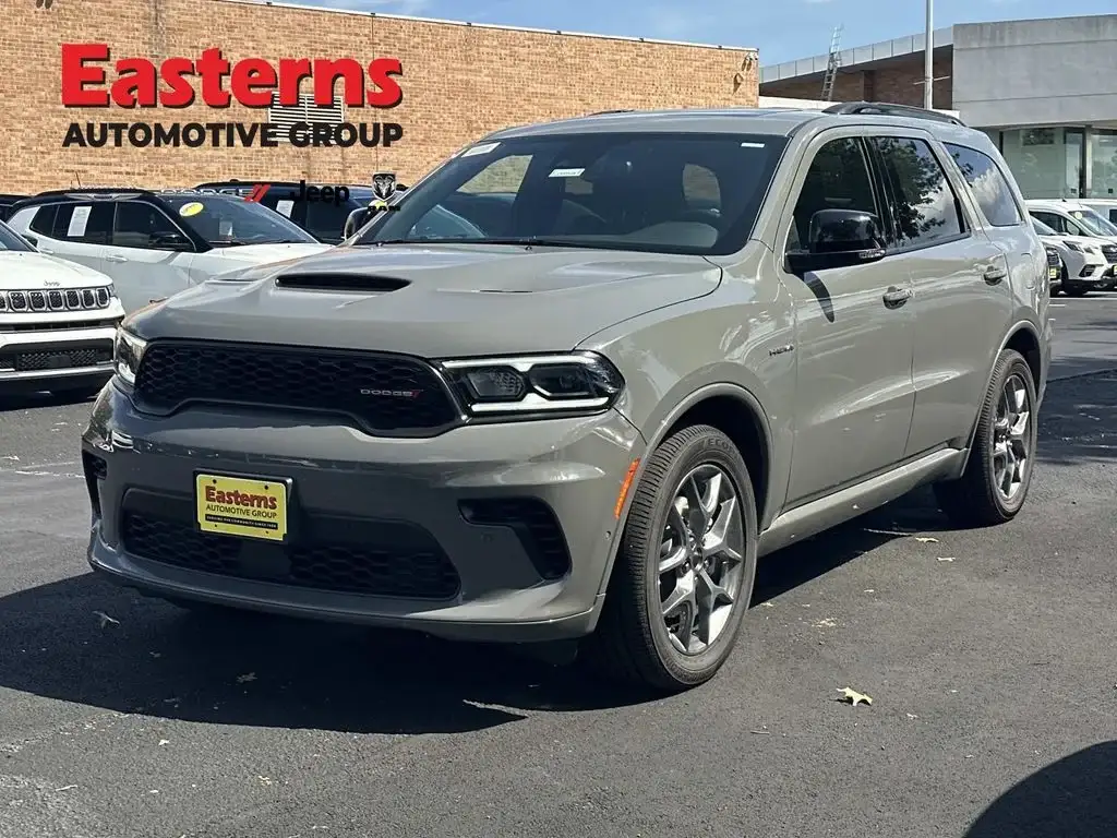 2027 Dodge Durango HEMI V8 GT AWD Plus photo 1