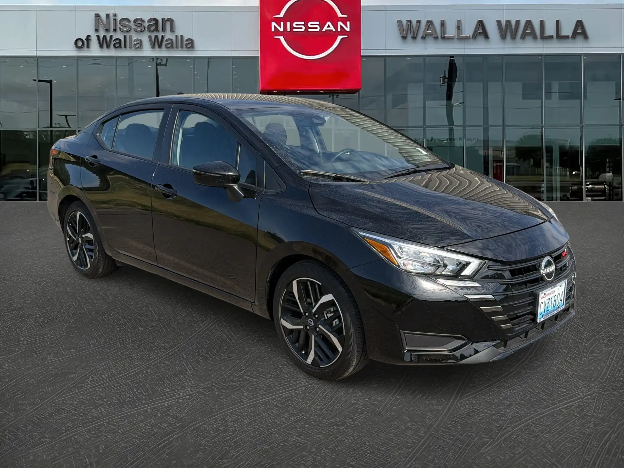 2025 Nissan Versa 1.6 SR CVT's photo
