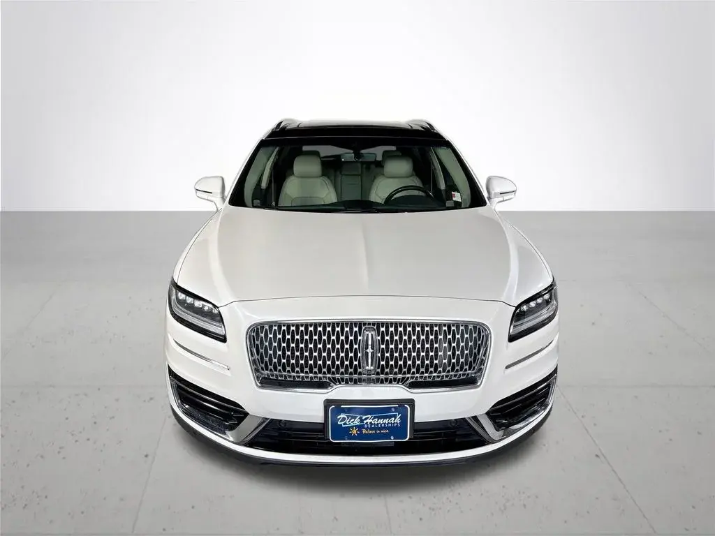2019 Lincoln Nautilus Reserve AWD photo 3
