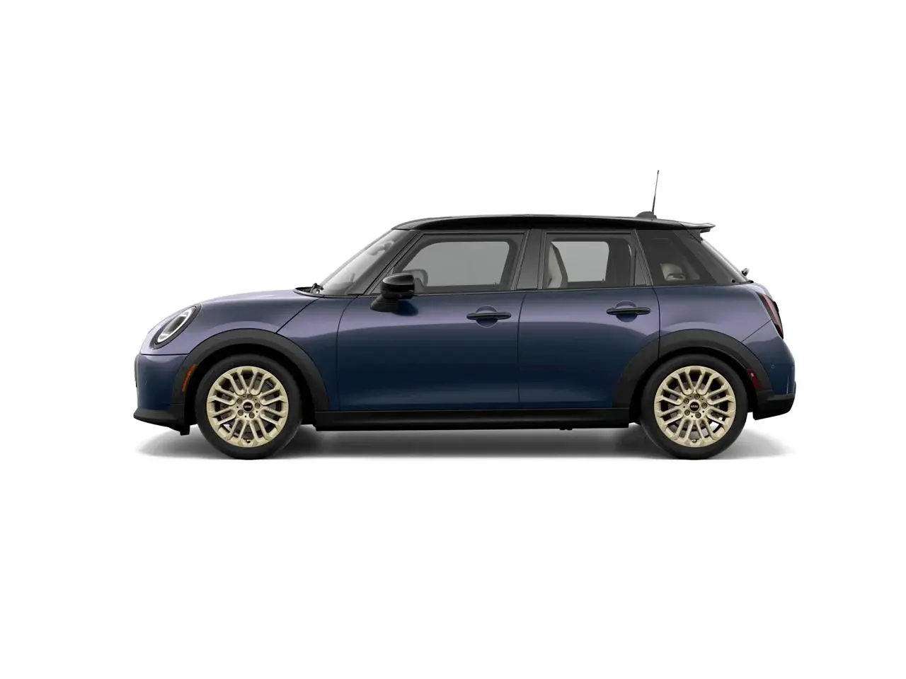 2027 MINI Cooper Cooper S 5 Door photo 4