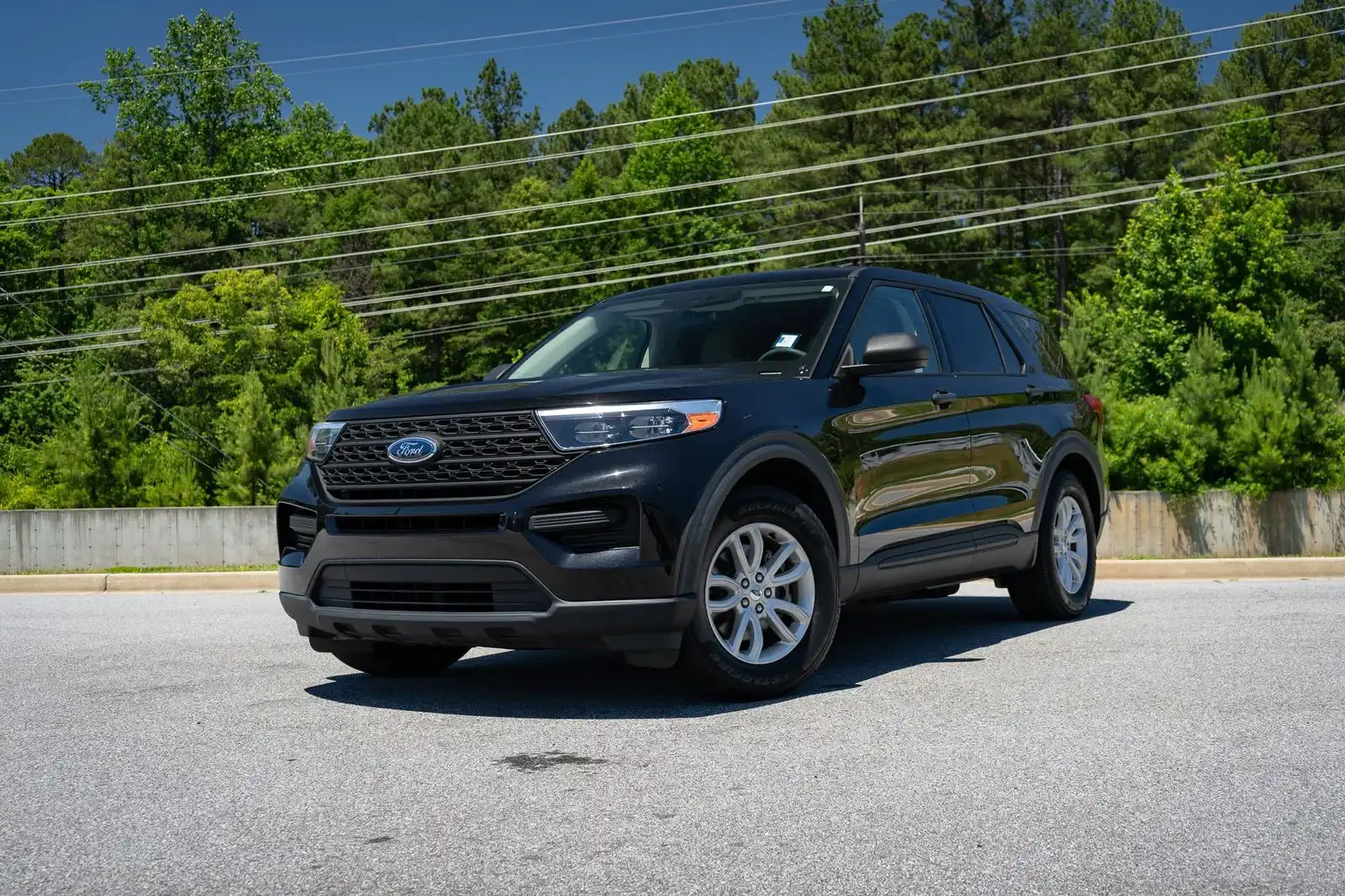2021 Ford Explorer Base RWD's photo