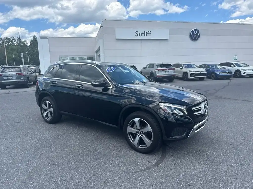 2019 Mercedes-Benz GLC GLC300 4MATIC's photo