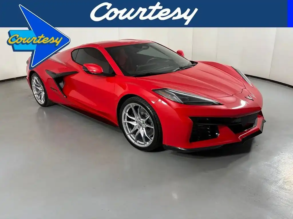 2027 Chevrolet Corvette Grand Sport Coupe 2LT's photo