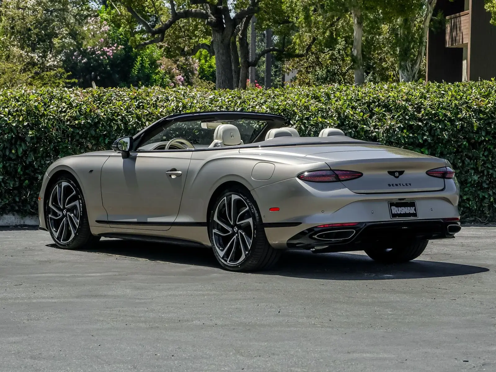 2026 Bentley Continental GT Base photo 5