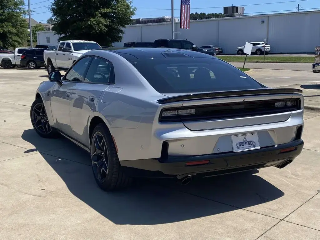 2026 Dodge Charger Scat Pack AWD photo 4