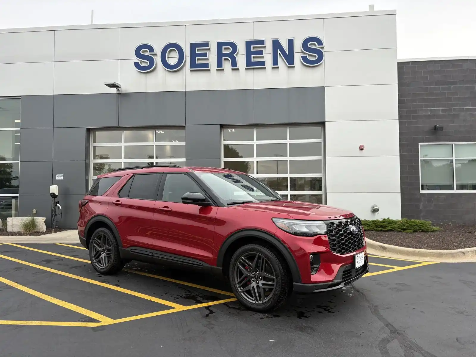 2026 Ford Explorer ST 4WD's photo