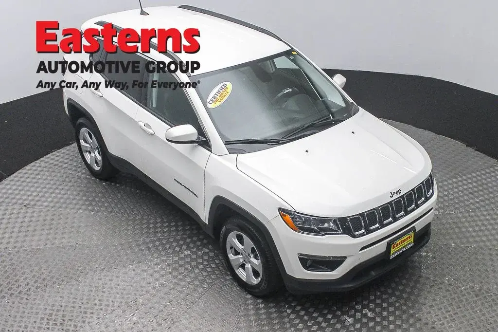 2020 Jeep Compass Latitude 4X4 photo 3