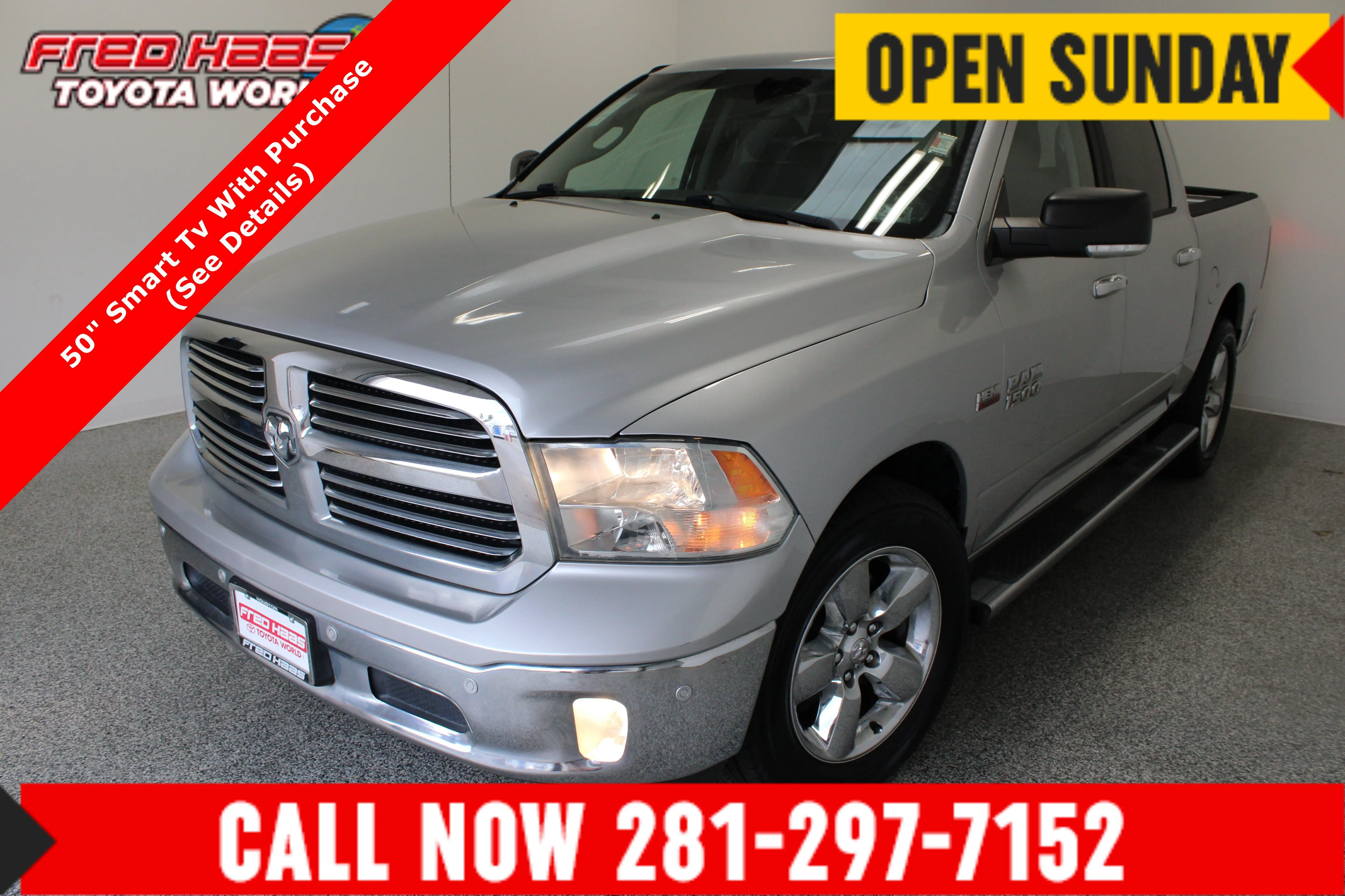 2014 RAM 1500 SLT Crew Cab photo 1