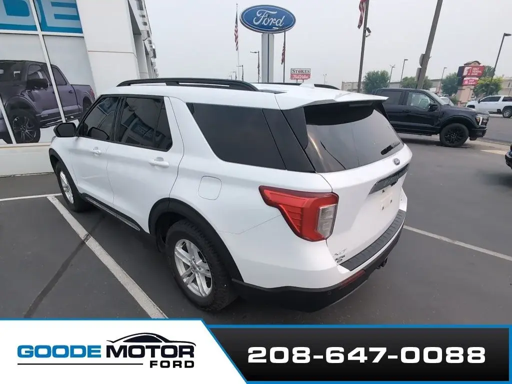 2020 Ford Explorer XLT 4WD photo 4