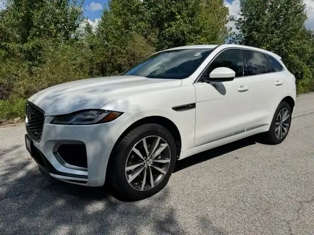 2025 Jaguar F-PACE P250 R-Dynamic S's photo