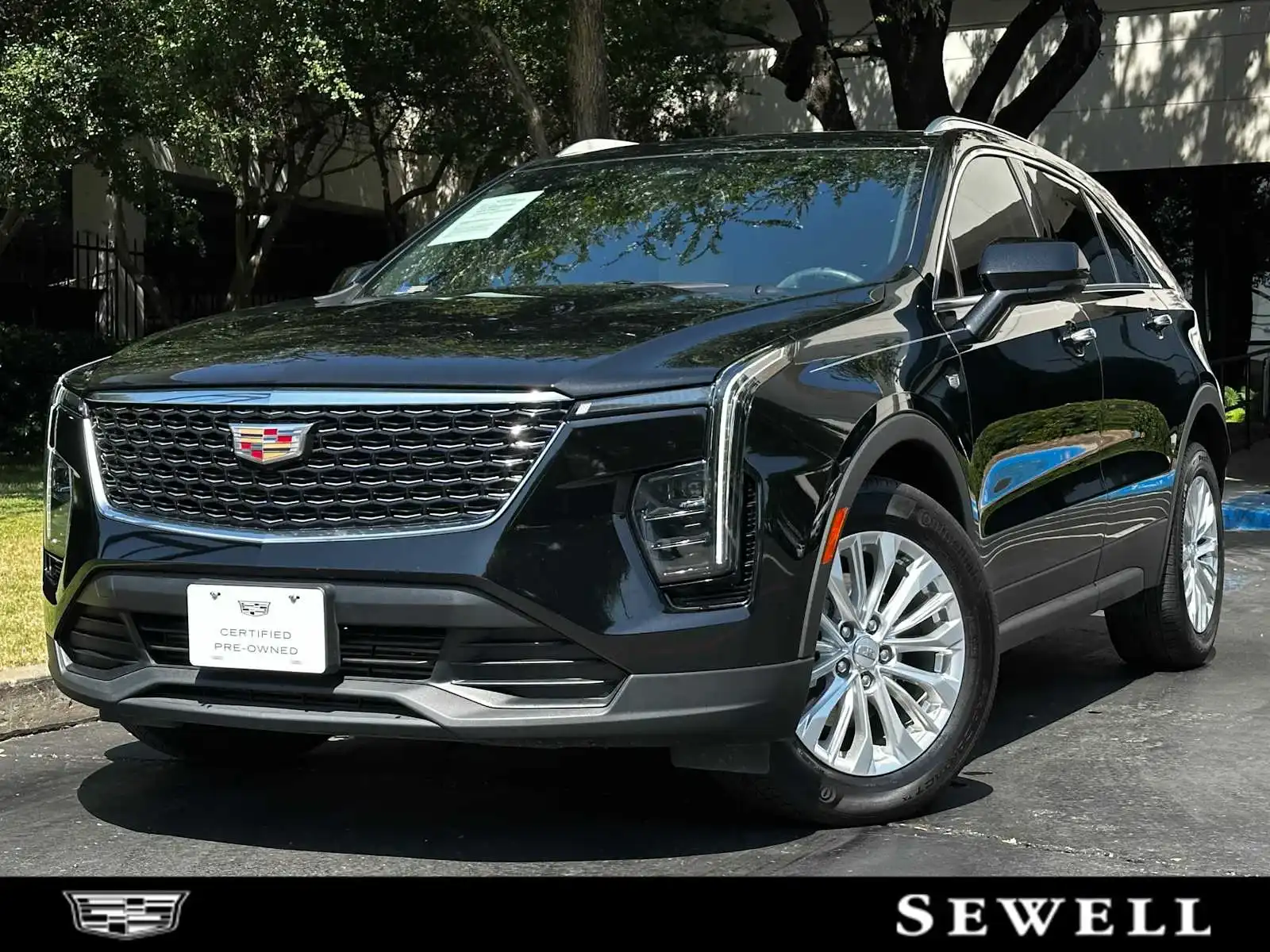 2024 Cadillac XT4 Luxury's photo