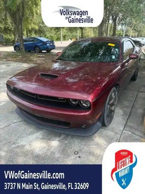 2019 Dodge Challenger GT Auto's photo