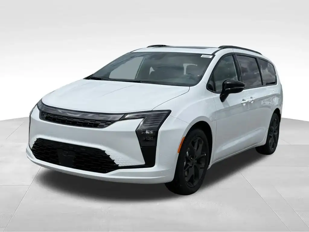 2027 Chrysler Pacifica Limited's photo