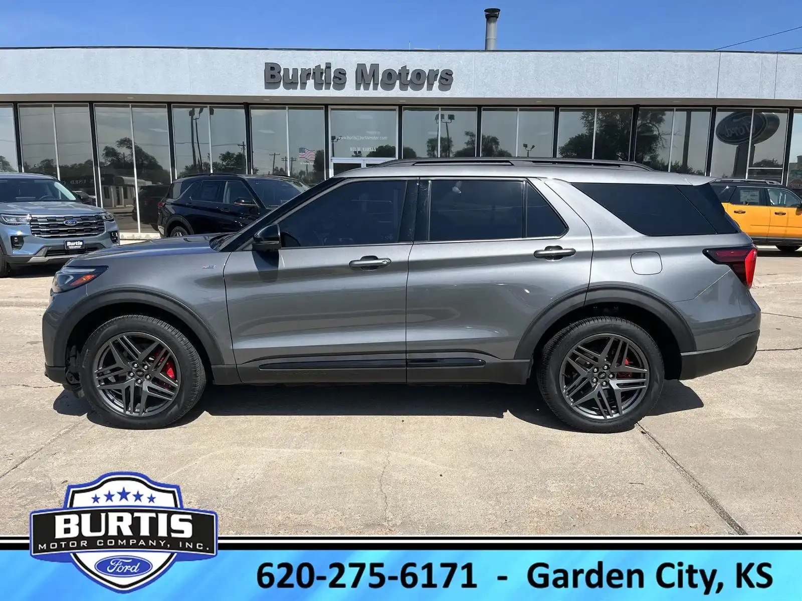 2025 Ford Explorer ST-Line 4WD PL535's photo