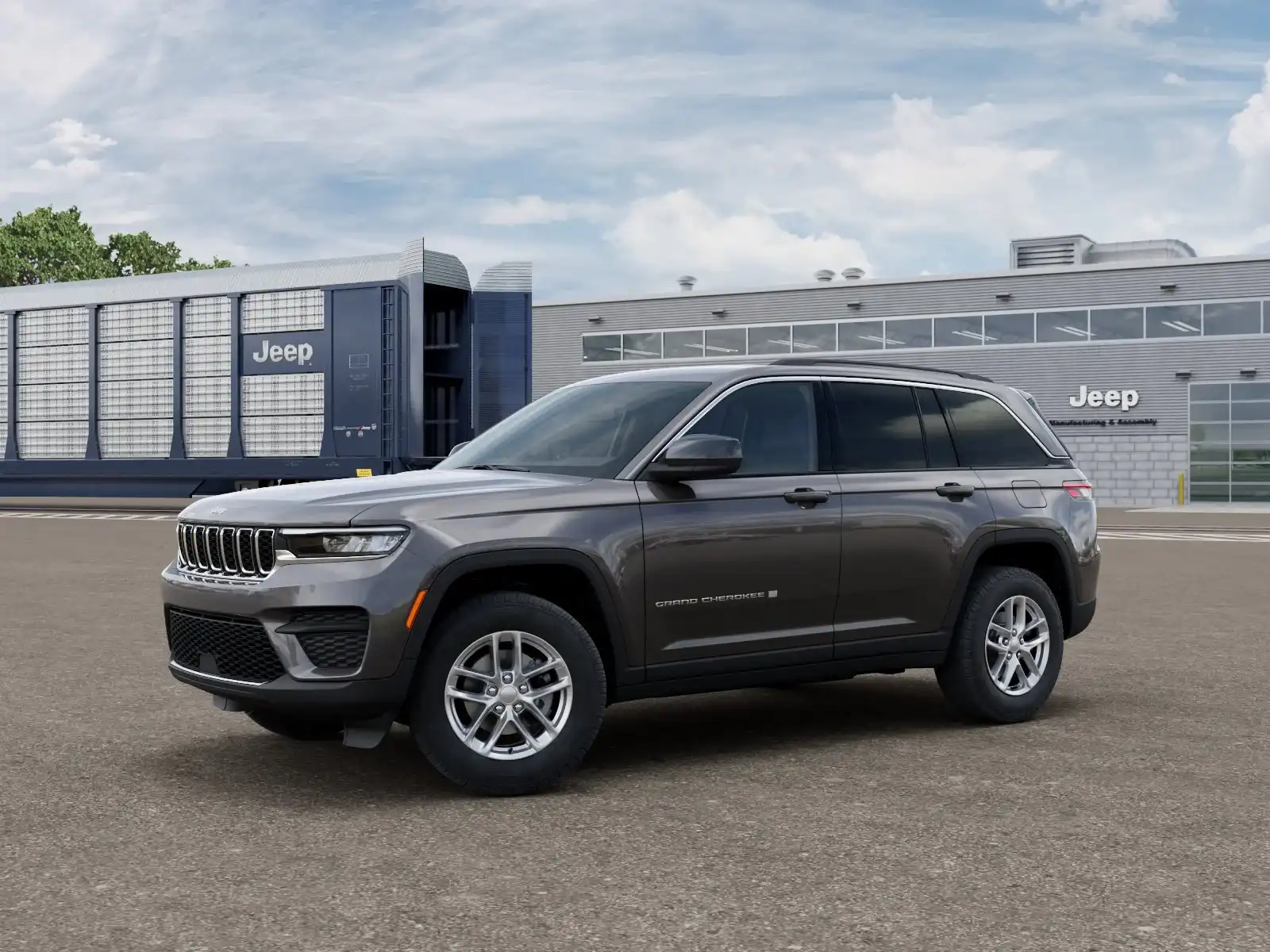 2026 Jeep Grand Cherokee Laredo 4x4's photo