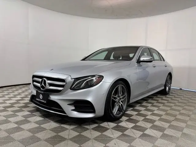 2020 Mercedes-Benz E-Class E350 4MATIC photo 3