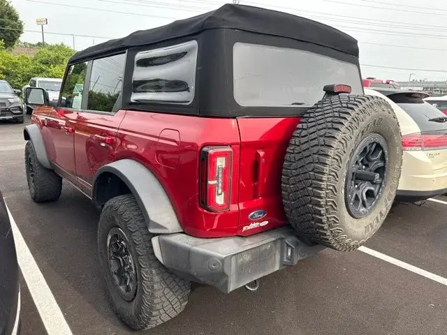 2021 Ford Bronco Wildtrak 4x4 photo 3