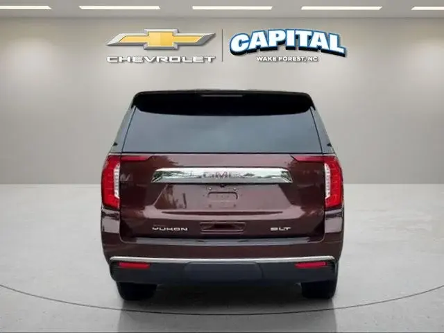 2022 GMC Yukon SLT 4X4 photo 4