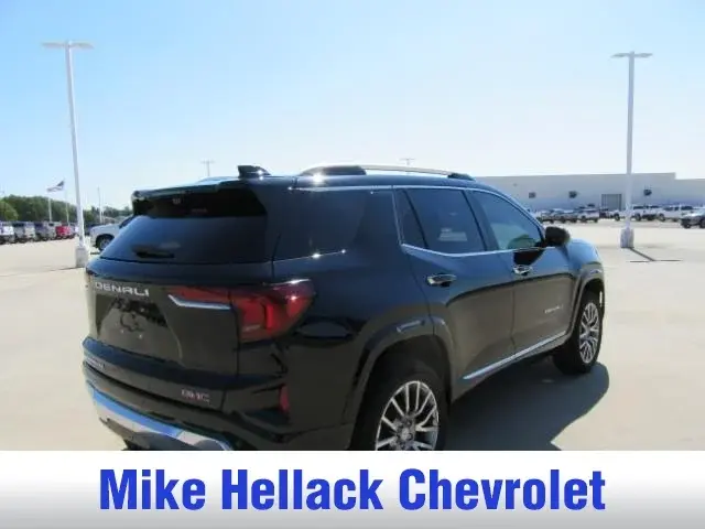 2026 GMC Terrain Denali AWD photo 3