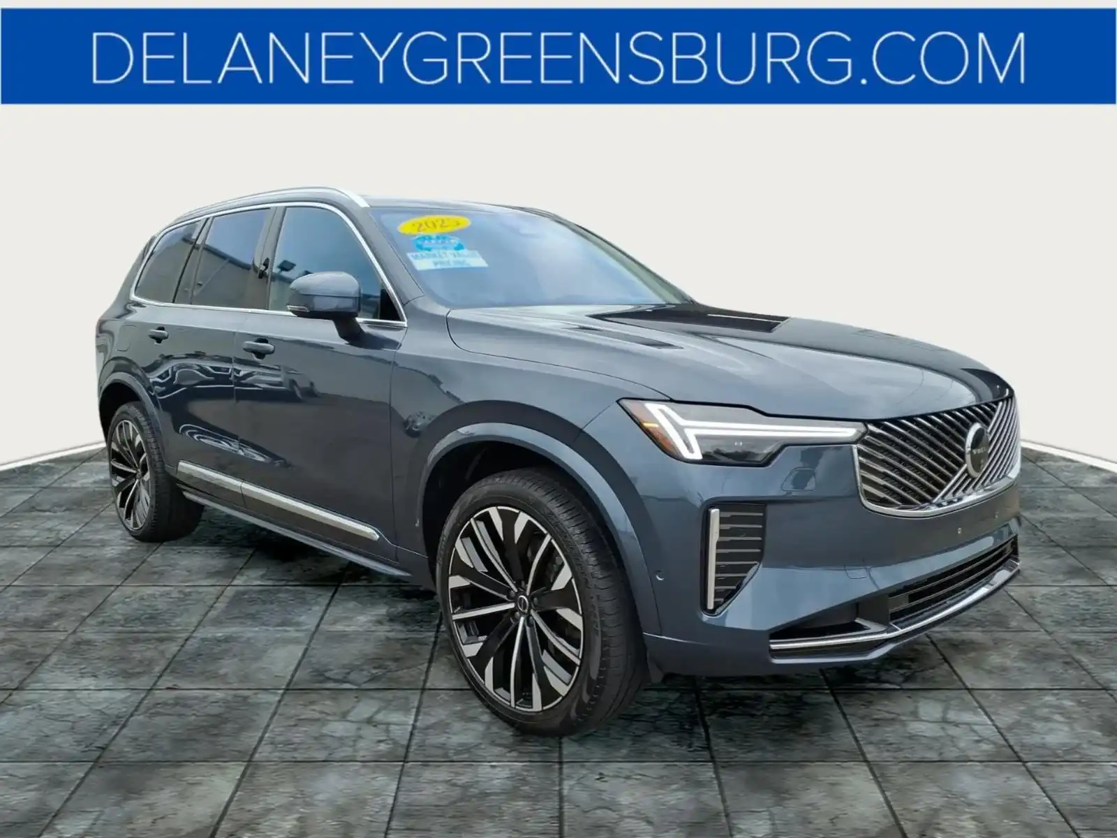 2025 Volvo XC90 T8 Recharge Ultra Bright 4WD's photo