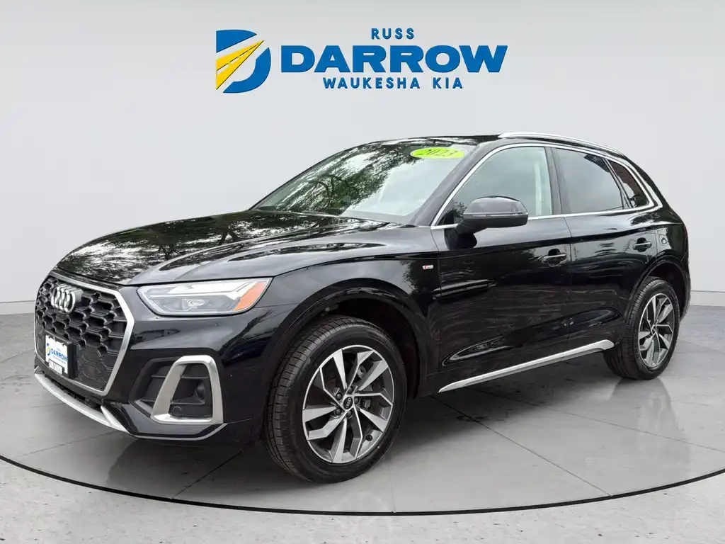 2023 Audi Q5 45 Premium Plus's photo