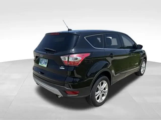 2017 Ford Escape SE photo 3