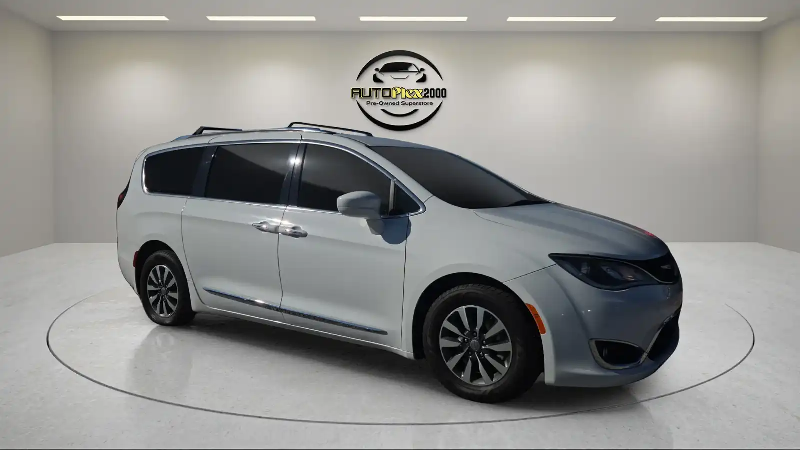 2020 Chrysler Pacifica Touring L Plus's photo