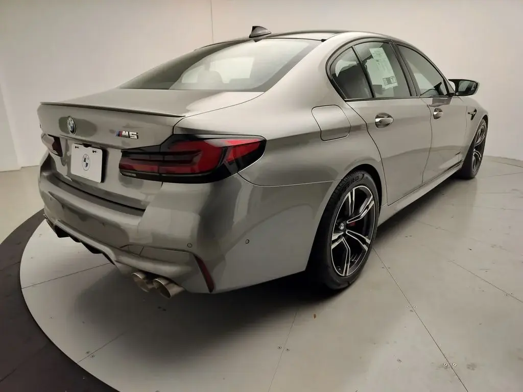 2021 BMW M5 Base photo 3