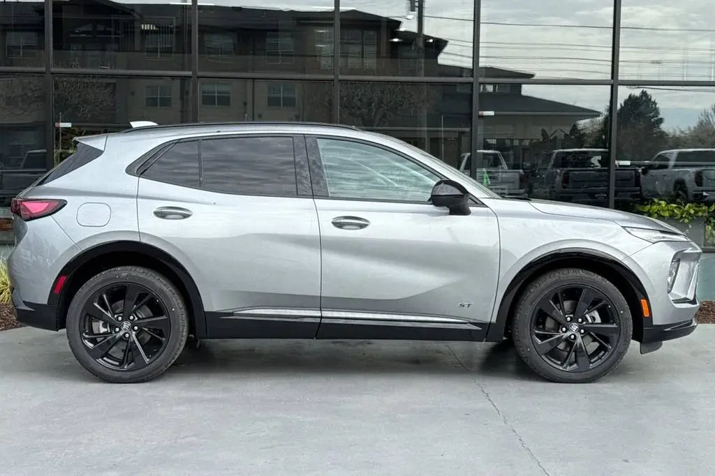 2026 Buick Envision Sport Touring AWD photo 3