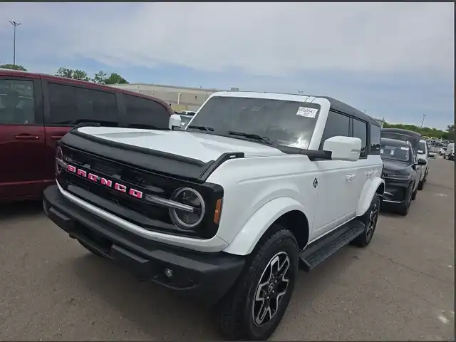 2025 Ford Bronco Outer Banks 4x4's photo