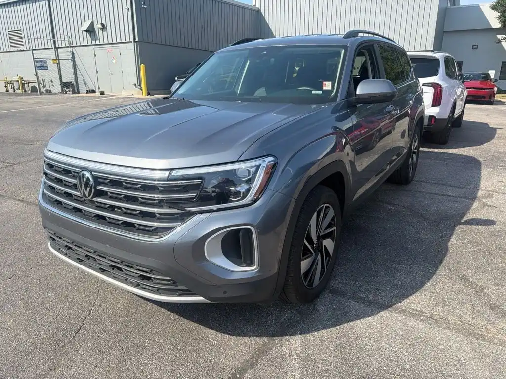 2025 Volkswagen Atlas 2.0T SE w/Tech's photo